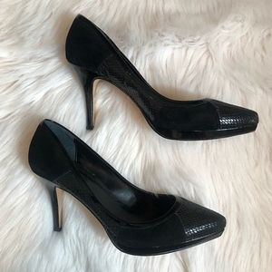 🛍 EUC WHBM snakeskin heels, 6.5